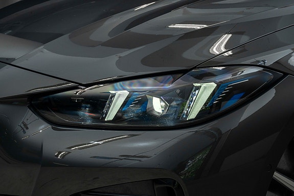 BMW i4 5 of 30
