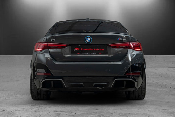 BMW i4 17 of 30