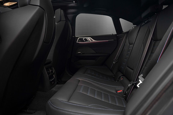 BMW i4 30 of 30