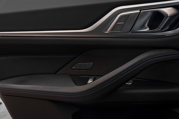BMW i4 22 of 30