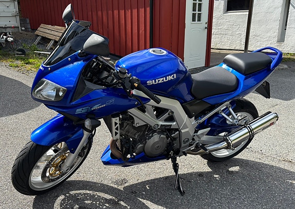Suzuki SV 1000 S 5 of 8