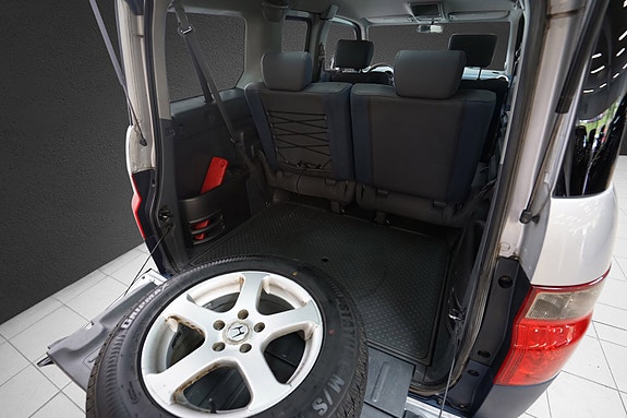 Honda Element 18 of 29