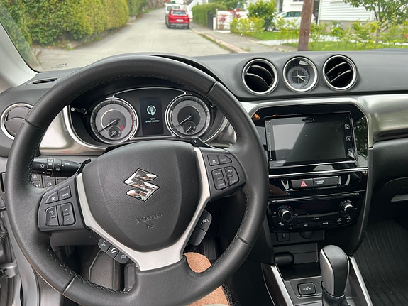 Suzuki Vitara 10 of 16