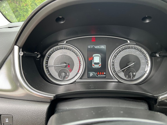 Suzuki Vitara 11 of 16