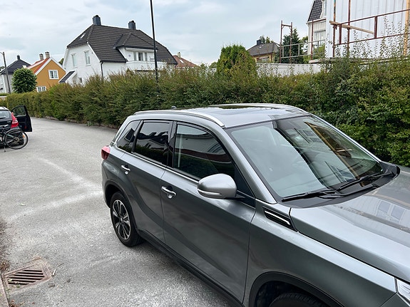 Suzuki Vitara 3 of 16