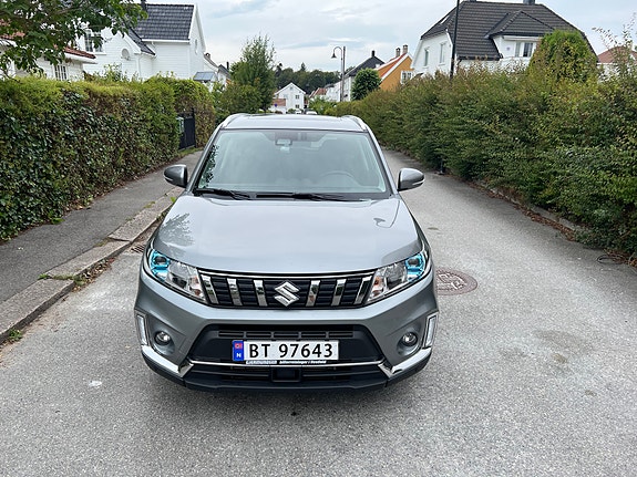 Suzuki Vitara 4 of 16