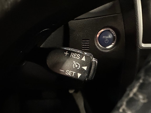Toyota Auris 17 of 30