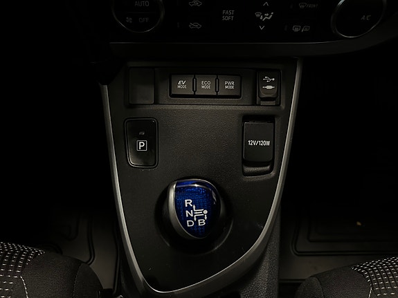 Toyota Auris 19 of 30