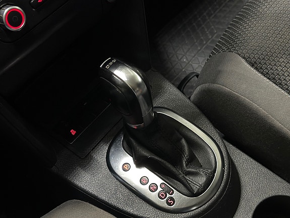 Volkswagen Touran 25 of 27