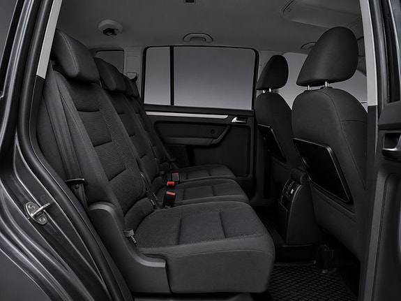 Volkswagen Touran 16 of 27