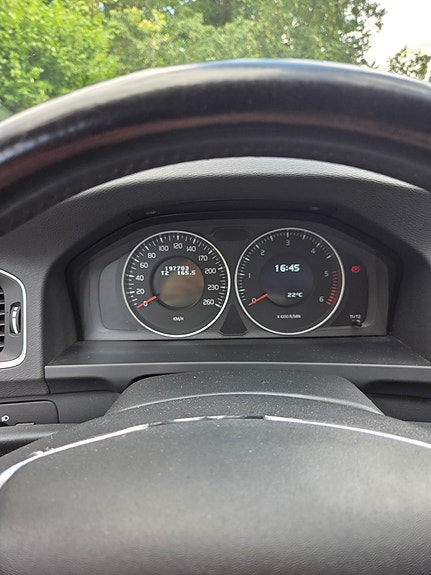 Volvo V60 8 of 14