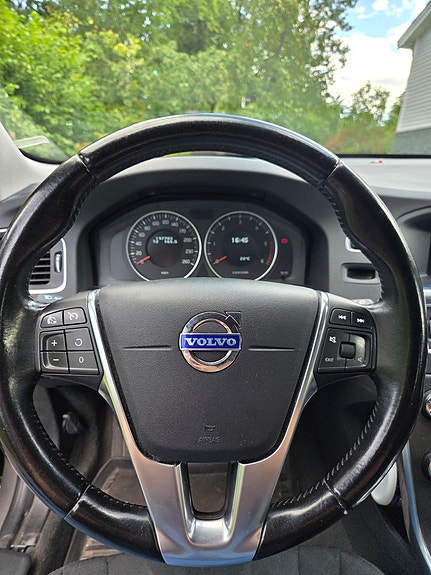 Volvo V60 9 of 14