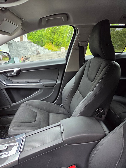Volvo V60 5 of 14