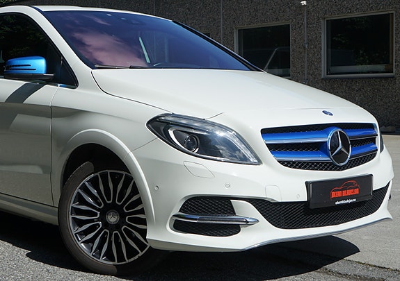 Mercedes-Benz B-Electric 20 of 30