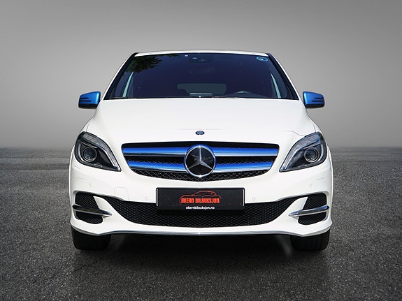 Mercedes-Benz B-Electric 3 of 30