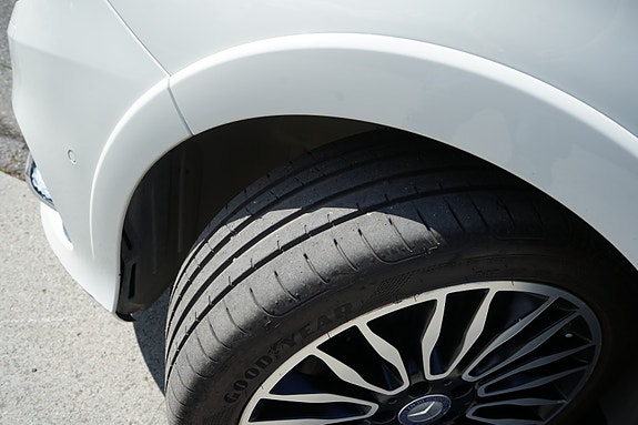 Mercedes-Benz B-Electric 16 of 30