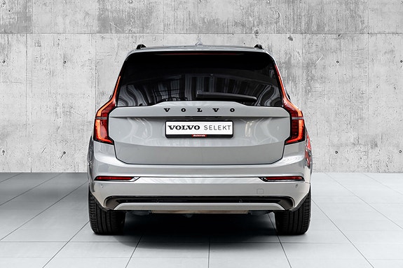 Volvo XC90 8 of 30