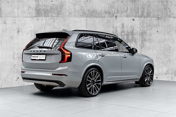 Volvo XC90 6 of 30