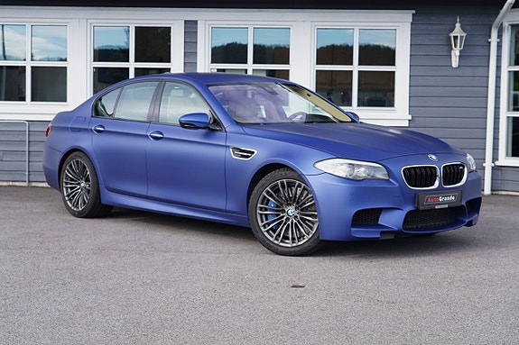 BMW M5 2 of 28