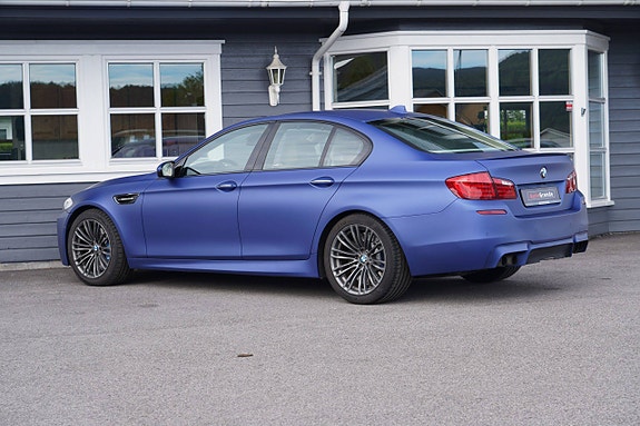 BMW M5 8 of 28