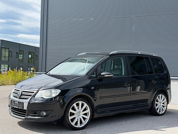 Volkswagen Touran 2 of 30