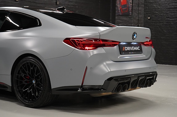 BMW M4 24 of 30