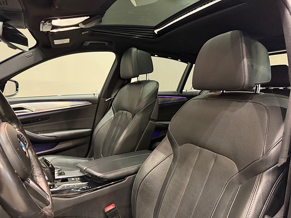 BMW 530e 15 of 30