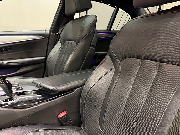 BMW 530e 16 of 30