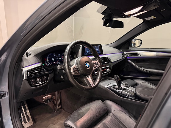 BMW 530e 13 of 30