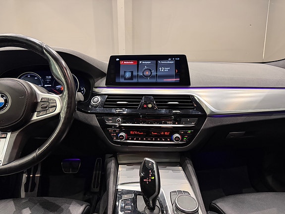 BMW 530e 25 of 30