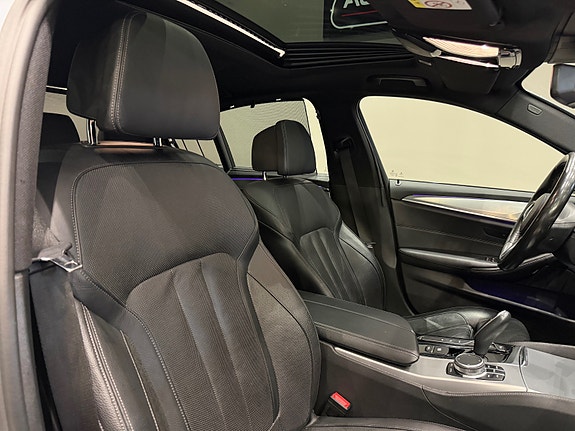 BMW 530e 18 of 30