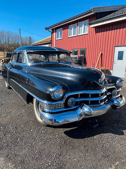 Cadillac Series 62 2 of 13