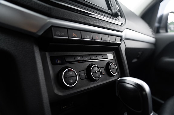 Volkswagen Amarok 20 of 24