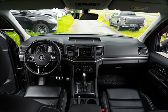 Volkswagen Amarok 10 of 24