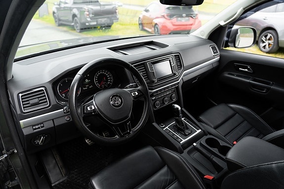 Volkswagen Amarok 11 of 24