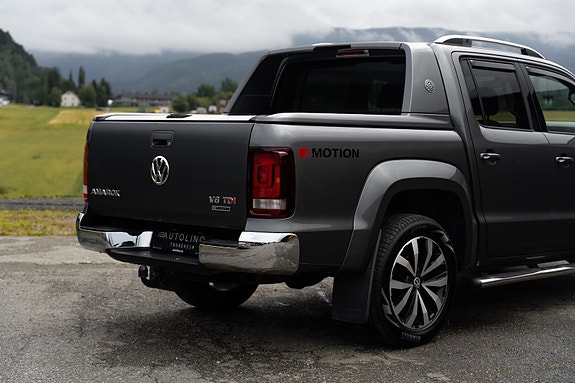 Volkswagen Amarok 4 of 24