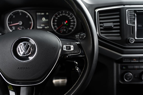Volkswagen Amarok 16 of 24