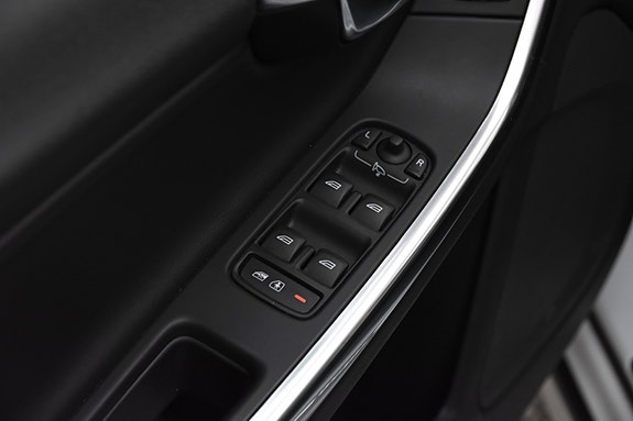 Volvo V60 12 of 18