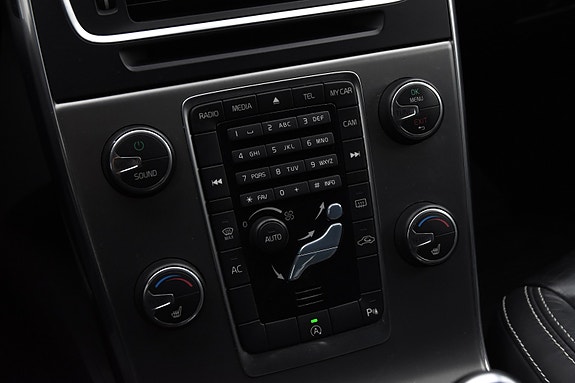 Volvo V60 17 of 18