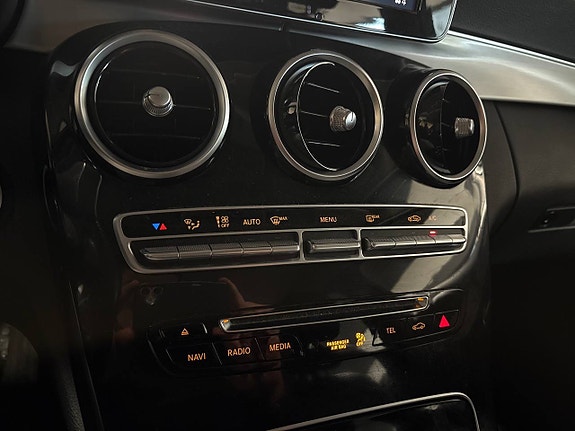 Mercedes-Benz C180 25 of 30