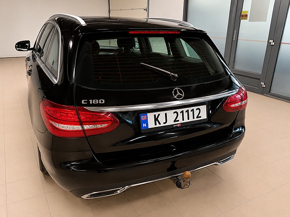 Mercedes-Benz C180 5 of 30
