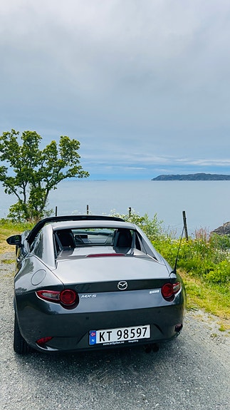 Mazda MX-5 3 of 9