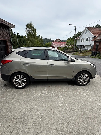 Hyundai ix35 6 of 24