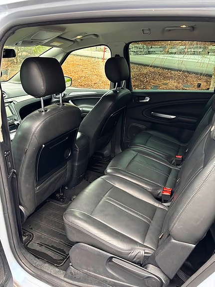 Ford S-MAX 7 of 10