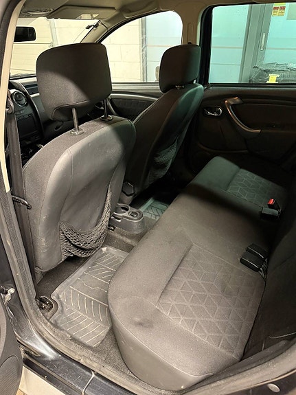 Dacia Duster 9 of 22