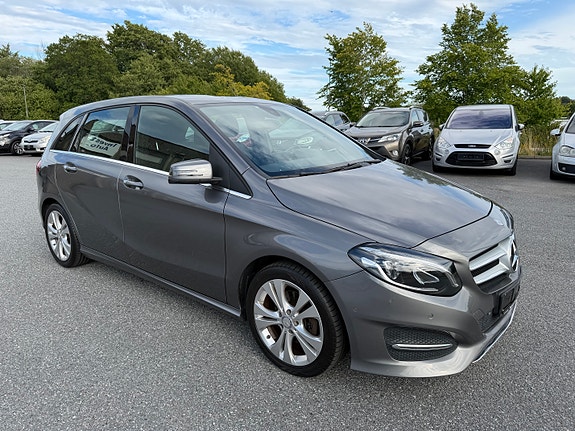 Mercedes-Benz B180 5 of 24