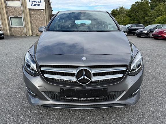 Mercedes-Benz B180 3 of 24