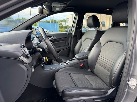 Mercedes-Benz B180 15 of 24