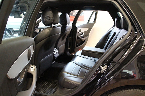 Mercedes-Benz C180 19 of 21