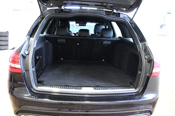 Mercedes-Benz C180 21 of 21